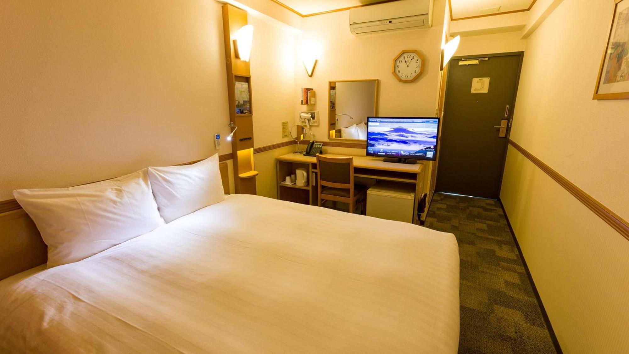Toyoko Inn Wako-Shi Ekimae Rum bild