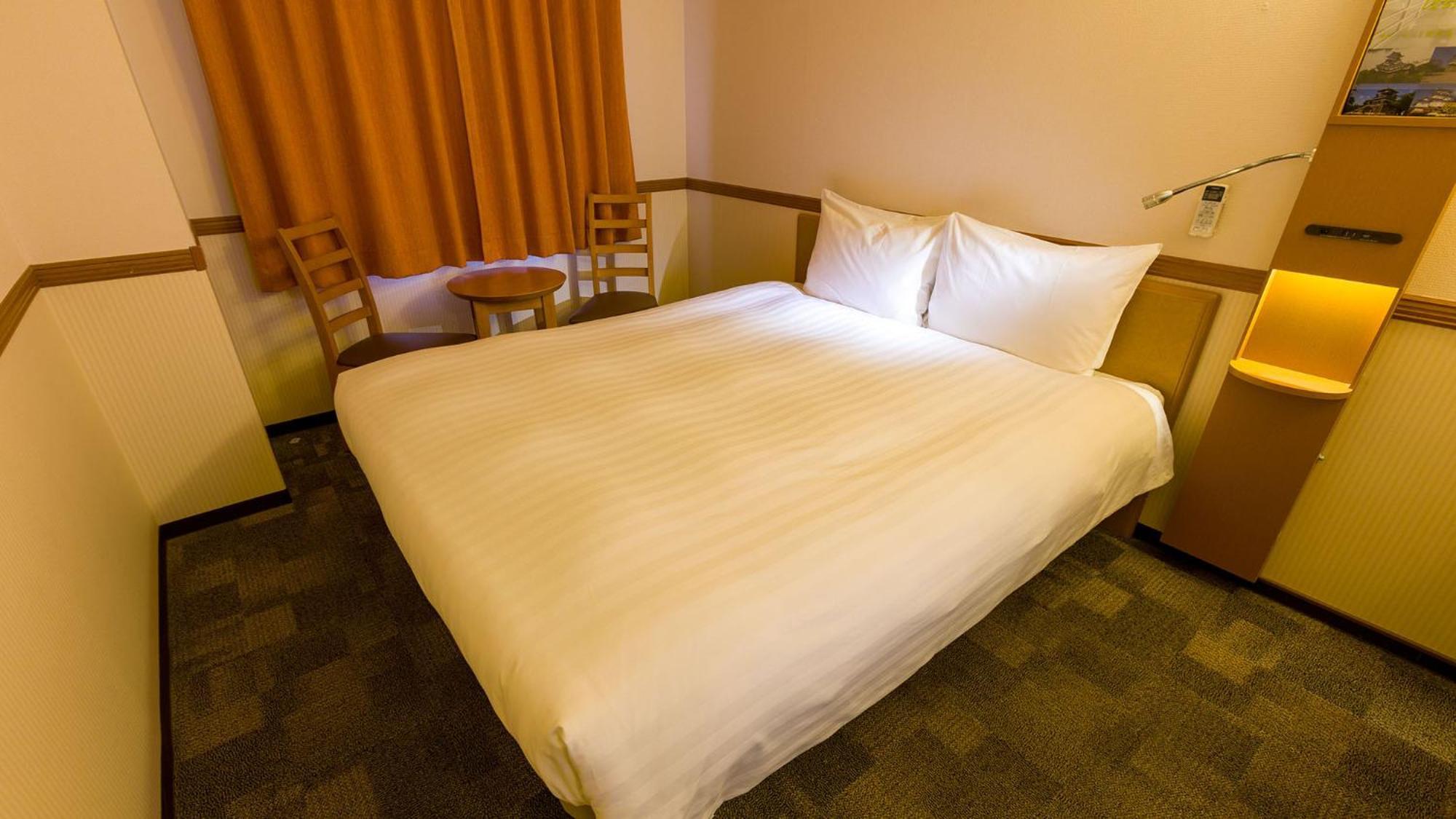 Toyoko Inn Wako-Shi Ekimae Rum bild