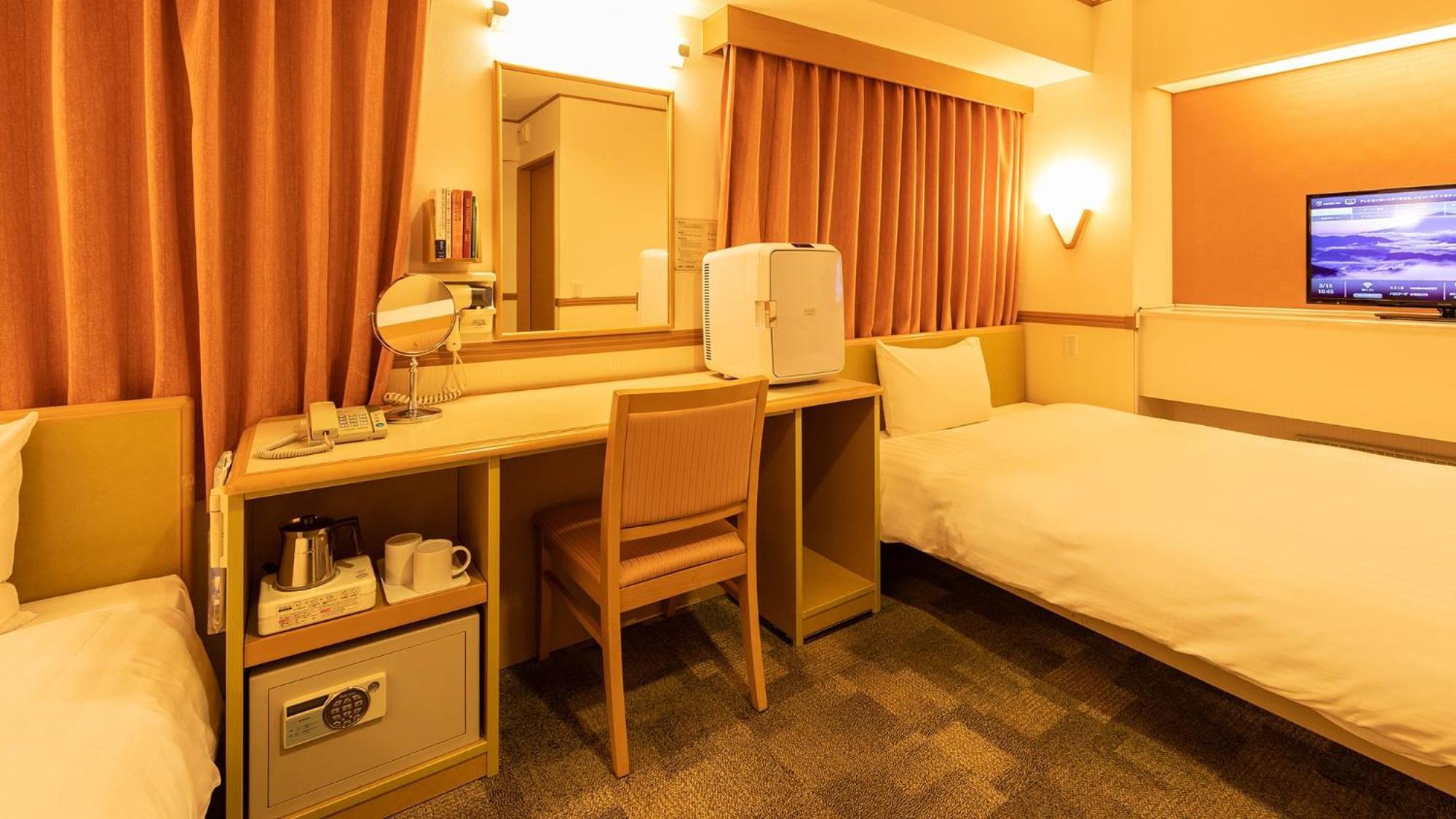 Toyoko Inn Wako-Shi Ekimae Rum bild
